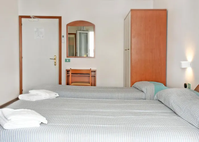 Hotel Exclusive - In Pieno Centro A Pochi Passi Dal Mare Riccione