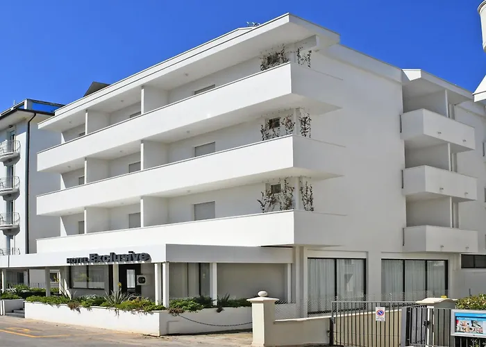 Hotel Exclusive - In Pieno Centro A Pochi Passi Dal Mare Riccione